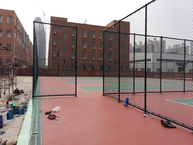 羽毛球場(chǎng)地外圍護欄