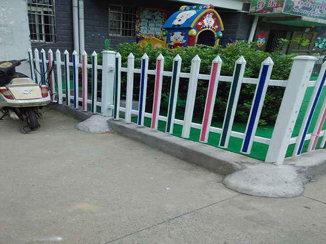 幼兒園護欄大門(mén)