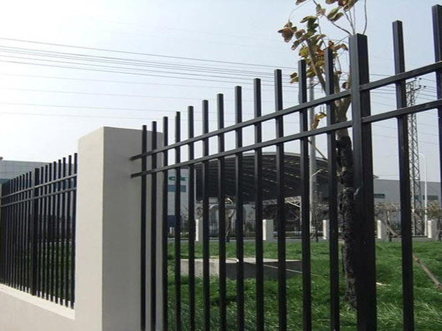 小學(xué)學(xué)校室內樓梯護欄高度