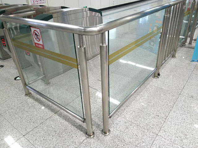 合肥地鐵不銹鋼板鋁板裝飾扶手欄桿護欄工程