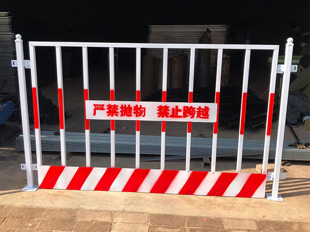 隔離防撞護欄工程圍擋