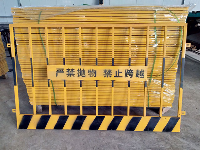 沈陽(yáng)球場(chǎng)護欄工程