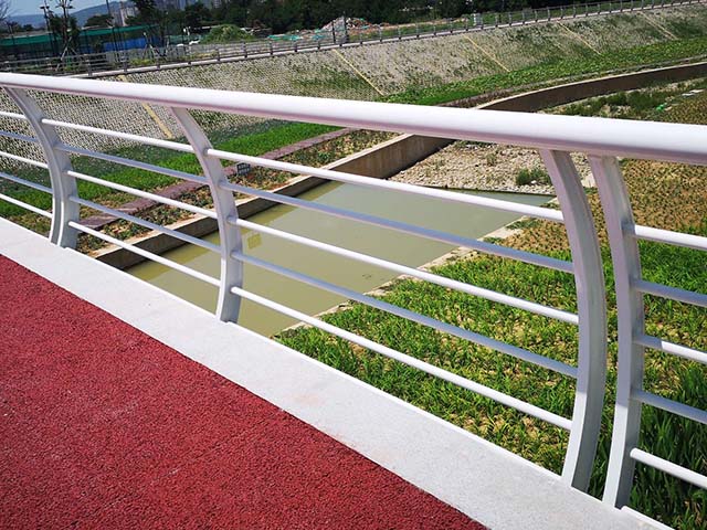 吉林防撞橋梁護欄價(jià)格
