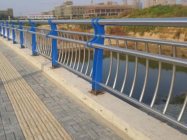重慶潼南縣橋梁護欄