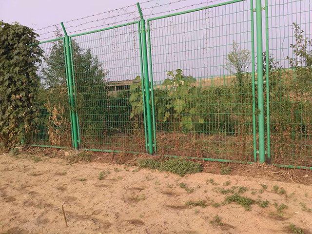 框架護欄圈山圈地護欄