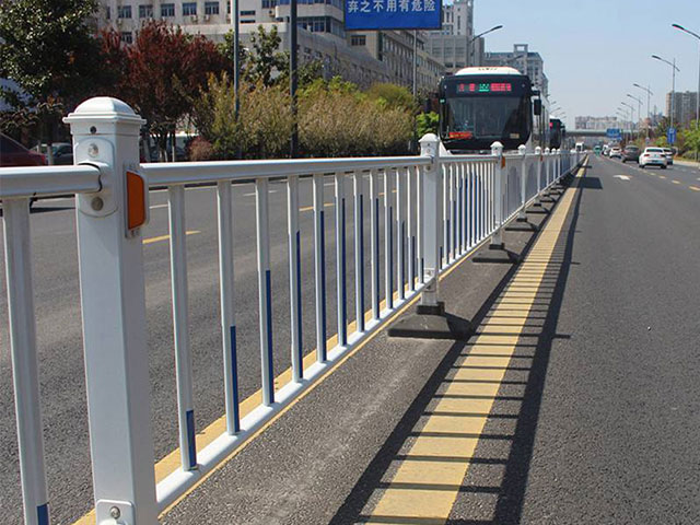 遼寧鍍鋅高速公路護欄哪家好