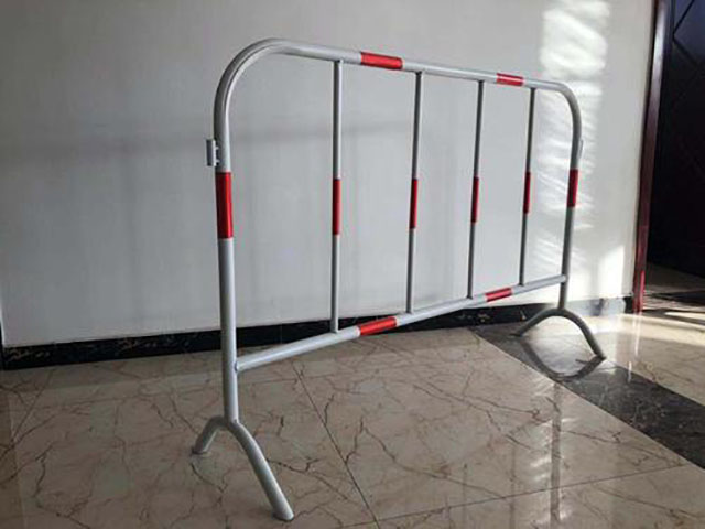 濟源鐵馬護欄租賃公司電話(huà)