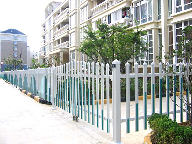 公路護欄小區護欄多少錢(qián)